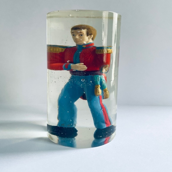 Resin sculptures figurines - Picture 8 of 16